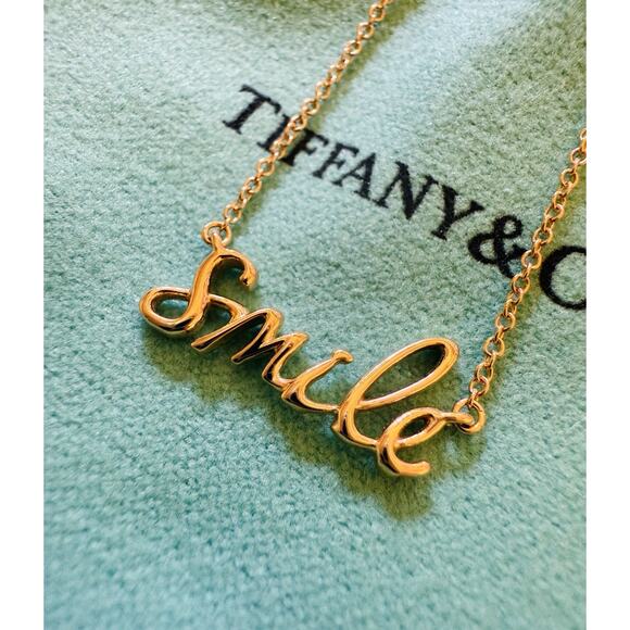 Tiffany & Co. 18k Gold Paloma Picasso Graffiti Letter Smile Necklace Pendant 16”